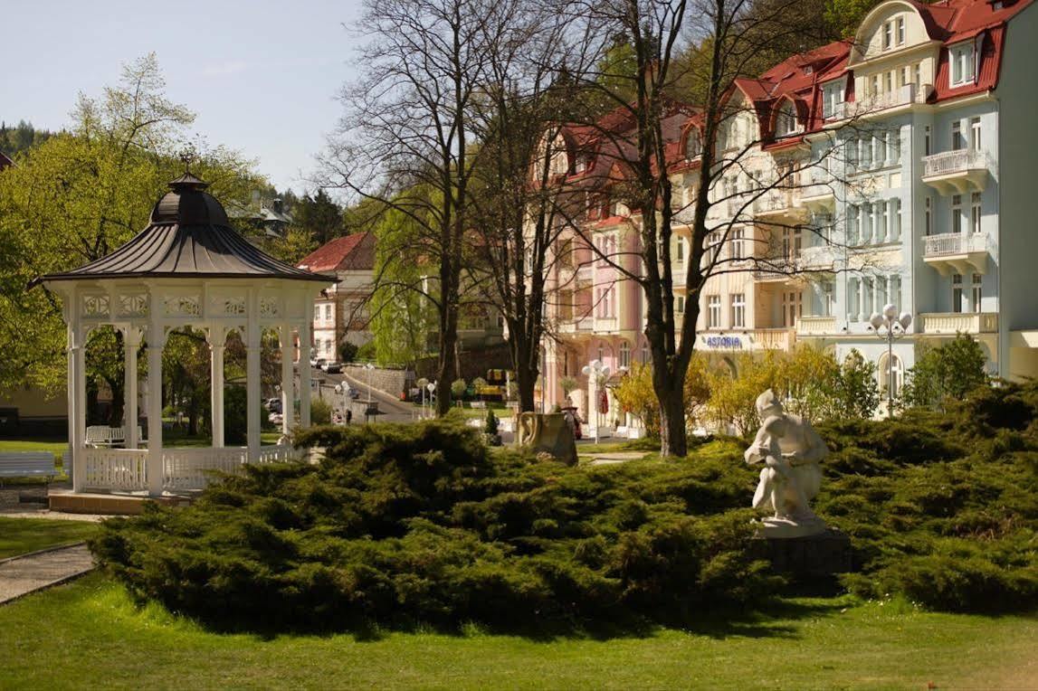 Hotel Astoria Jachymov Luaran gambar